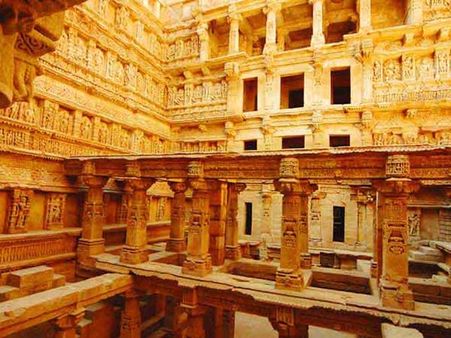 રાણી કી વાવ 