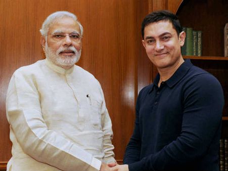 આમિર મળ્યા મોદીને આમિર મળ્યા મોદીને