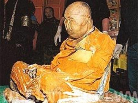 આત્મ-મમીકરણ