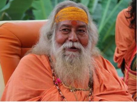 માંસાહારી સાંઇબાબાની પૂજા ના થવી જોઇએ: સ્વરૂપાનંદ સરસ્વતી