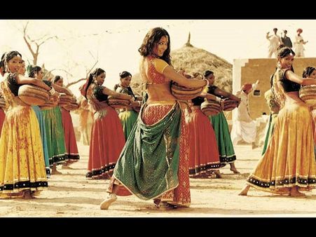 મુંબઈ સે આયા મેરા દોસ્ત