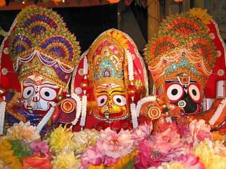 241 પોઇન્ટ પર સતત નજર