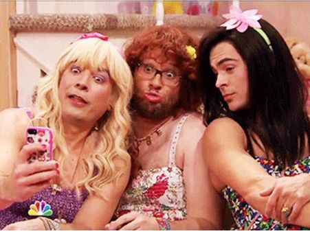 સેલ્ફીતો બને જ