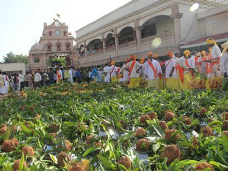 પૂજા અને ઇબાદત પણ કરી