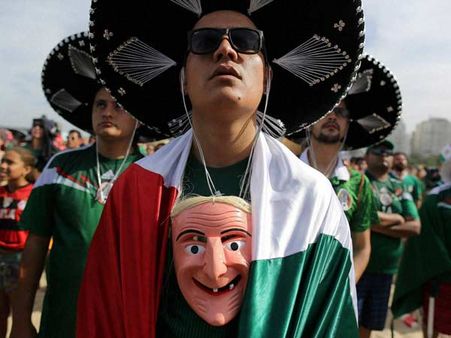 ગંભીર મુદ્રામાં દર્શક