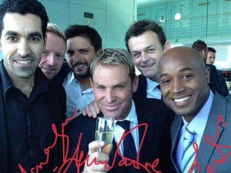 1,764 મેચોનો અનુભવ 1,764 મેચોનો અનુભવ