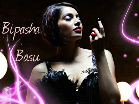 જુઓ Cool બિપાશા બાસુની Hot તસવીરો