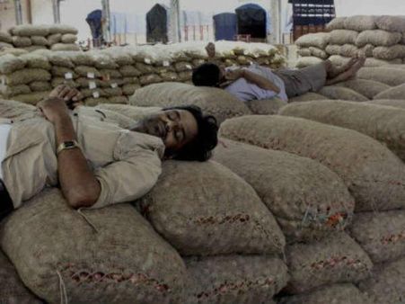 મોંઘવારીનો માર