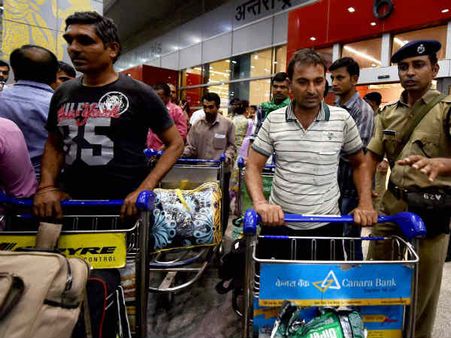 વધુ 200 ભારતીય પરત ફર્યા સ્વદેશ