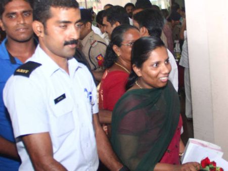 પરત ફરી નર્સો