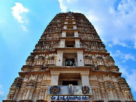 મંગલાગિરીનો લો એંગલ વ્યૂ