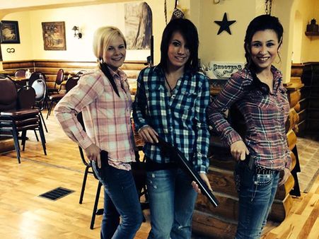 'ગન્સ આર વેલકમ ઓન પ્રિમાઇસેઝ'