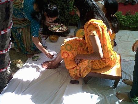 આવી રીતે થઇ શરૂઆત 