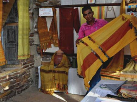 કેમ છે પાવરલૂમ સાડીઓ સસ્તી 