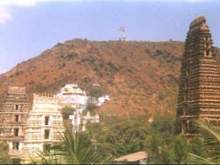 બંગાળની ખાડી નજીક વિકાસની સરિતા વહાવે છે ગુંટુર