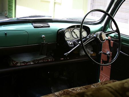 પદ્મિની એક સંયમી કાર હતી