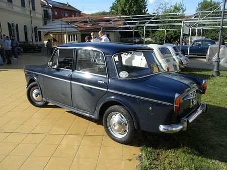 અન્ય કારને ન આપી શકી ટક્કર