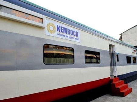 એ.સી.વાળી રેલગાડે 