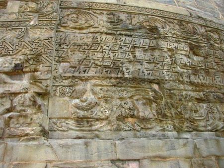 ધમેખ સ્તૂપમાં નકશી કામ