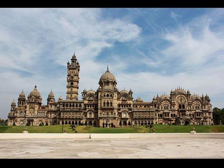 લક્ષ્મી વિલાસ પેલેસ, વડોદરા