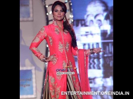 લારા દત્તા 