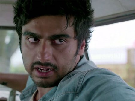 ટ્રેલર આઉટ