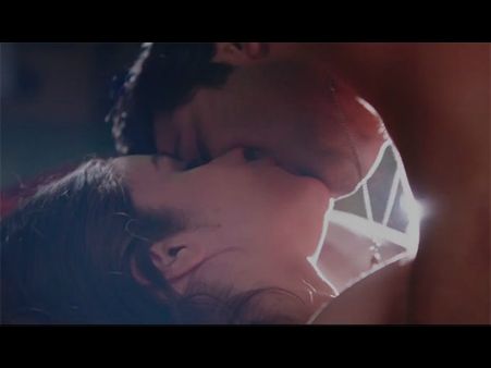 લિપલૉક બનશે યૂએસપી?