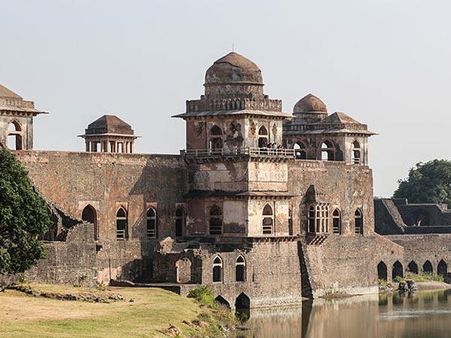 જહાજ મહેલ