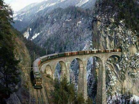 તૂફાની યાત્રા