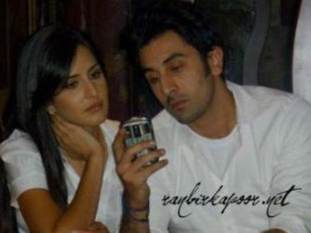 રણબીર-કૅટની વધુ તસવીરો રણબીર-કૅટની વધુ તસવીરો