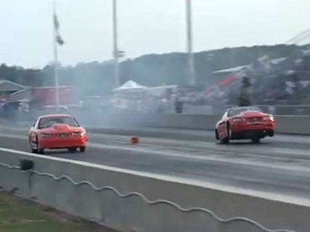 કાર લિફ્ટ થઇ