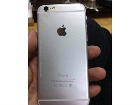 5 મેગાપિક્સલનો ફ્રંટ કેમેરા