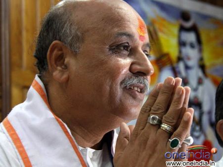 ગુજરાત ભૂલી ગયા પણ મુઝફ્ફરનગર તો યાદ હશે: તોગડિયા