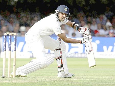 નવમાં ક્રમે આવીને 200 કરતા વધુ રન કરનાર બીજો ભારતીય