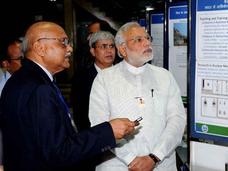 વડાપ્રધાનની સાથે પરમાણુ ઊર્જા વિભાગના સચિવ