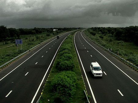 હાઇવે ડ્રાઇવિંગ ટિપ્સ