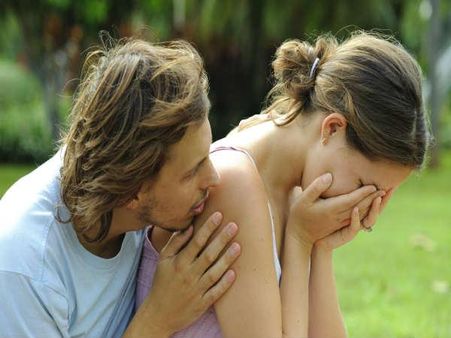 ભાવનાત્મરૂપથી મૈનીપુલેટ કરવું