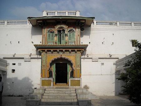 શાનદાર વાસ્તુકલાની ઉદાહરણ