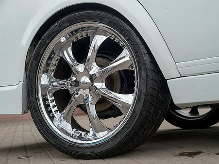 આ વસ્તું ન હોવી જોઇએ રોલ્સ રોય્સમાં