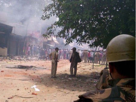 સહારનપુર હિંસા: રમખાણખોરોને જોતાં ગોળી મારવાનો આદેશ