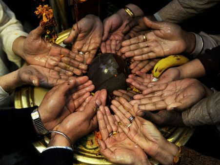 શત્રુઓથી પરેશાન છો 