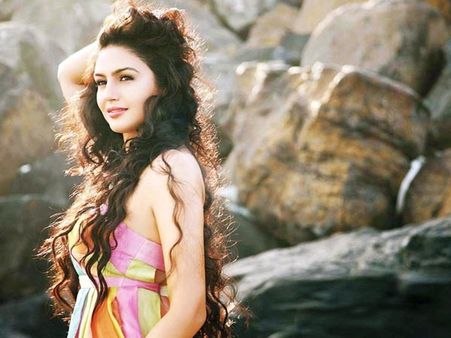 બૅકગ્રાઉન્ડ