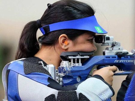 અપૂર્વિ ચંડેલા- સુવર્ણ પદક અપૂર્વિ ચંડેલા- સુવર્ણ પદક