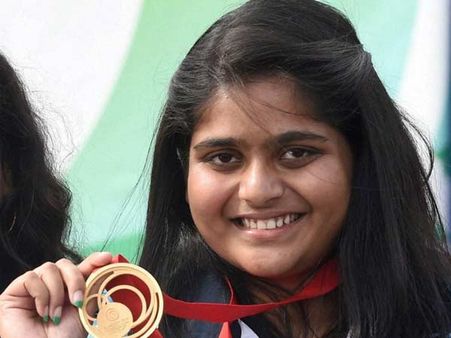 રાહી સર્નોબાત- સુવર્ણ પદક રાહી સર્નોબાત- સુવર્ણ પદક