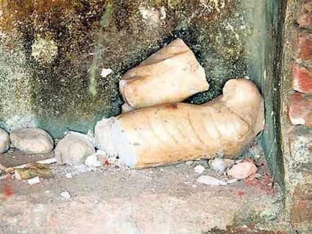 ઇડરમાં મહાદેવના મંદિરમાં મૂર્તિઓ ખંડિત, શહેરમાં બંધ પળાયો