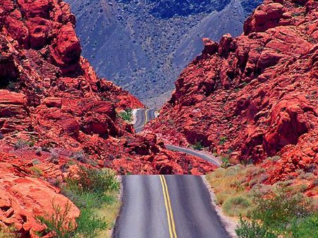 ધ વેલી ઓફ ફાયર રોડ, નવાડા