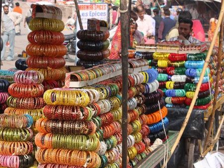 ભોજન અને શોપિંગ 