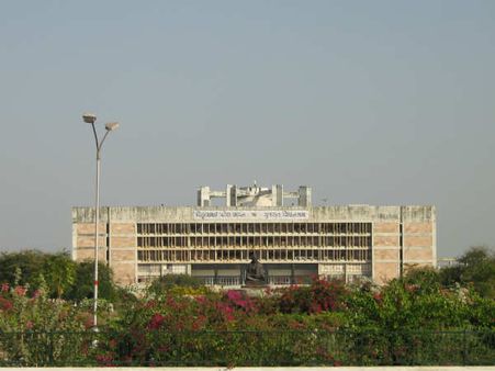 1916માં વડોદરા રાજ્ય પ્રજામંડળની સ્થાપના 