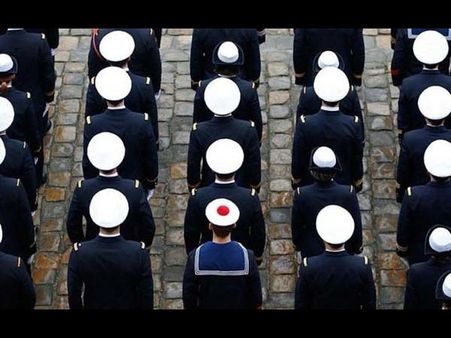 Top funny photographs from Facebook