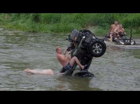 Top funny photographs from Facebook